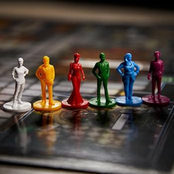 Cluedo Refresh Board Game - Image 2